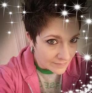 Meet your Posher, Raquel